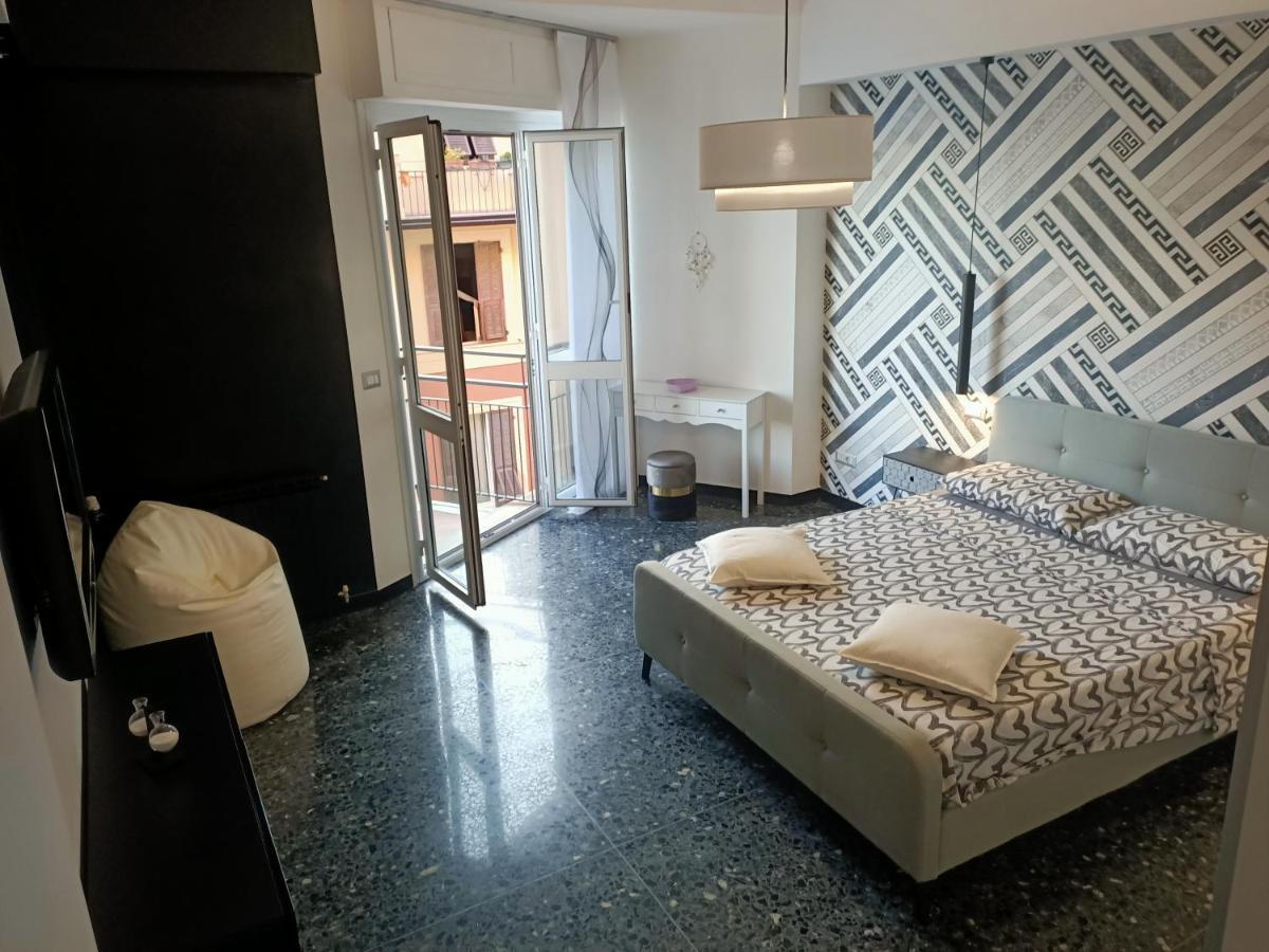 Ferienwohnung Casa Di Noemi - Seafront With Parking Savona Exterior foto